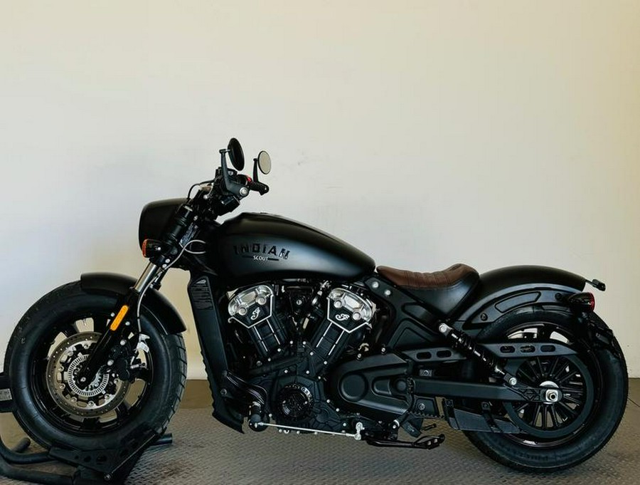 2023 Indian Motorcycle® Scout® Bobber ABS Black Smoke