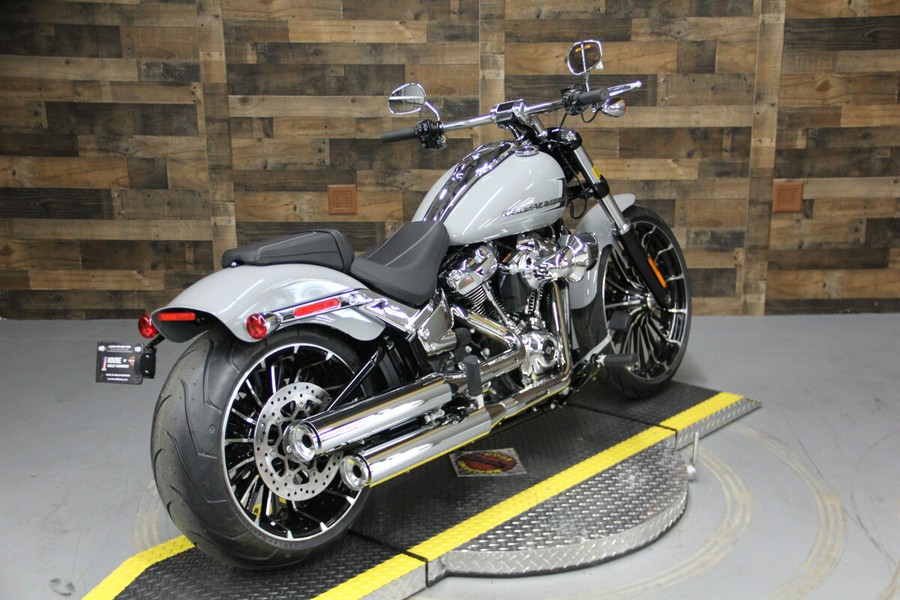 2024 Harley-Davidson Breakout 117 Billiard Gray