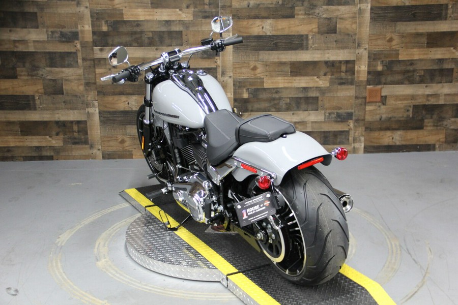 2024 Harley-Davidson Breakout 117 Billiard Gray