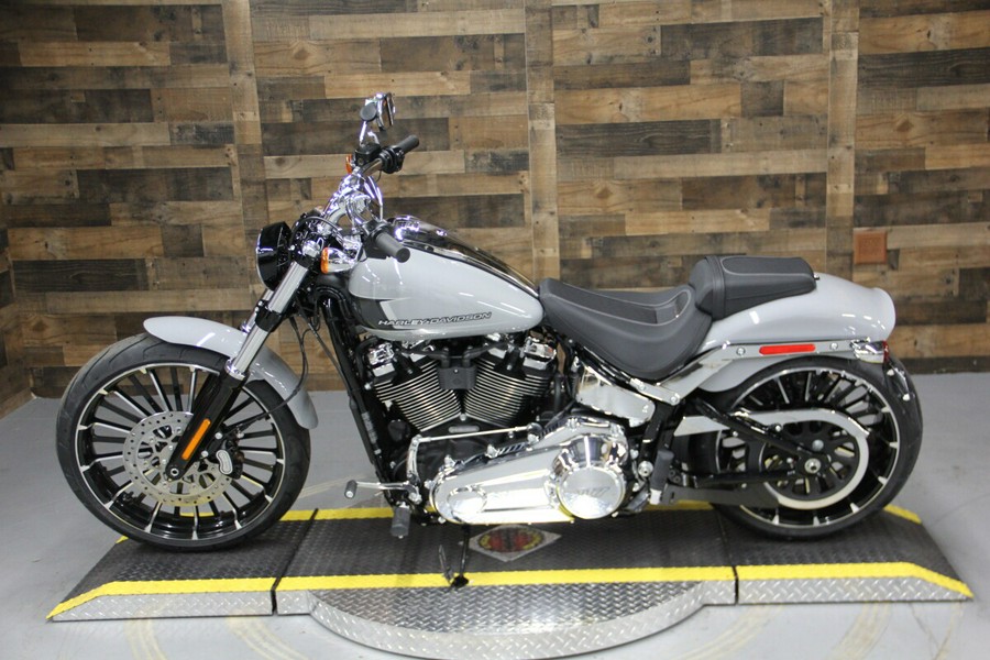 2024 Harley-Davidson Breakout 117 Billiard Gray