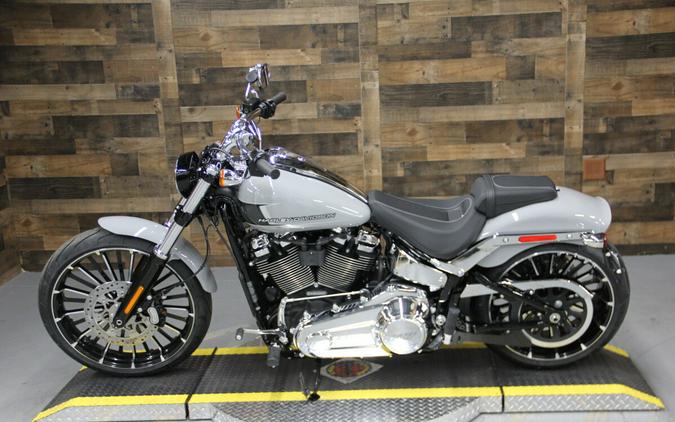 2024 Harley-Davidson Breakout 117 Billiard Gray