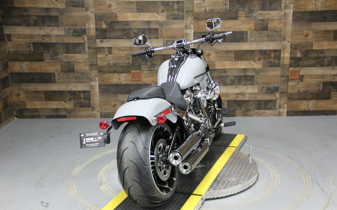 2024 Harley-Davidson Breakout 117 Billiard Gray