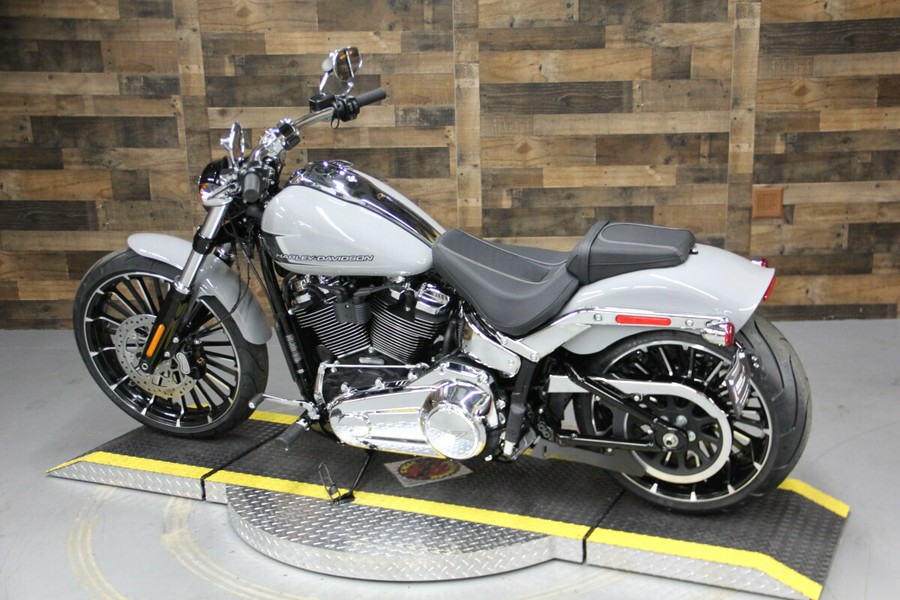 2024 Harley-Davidson Breakout 117 Billiard Gray