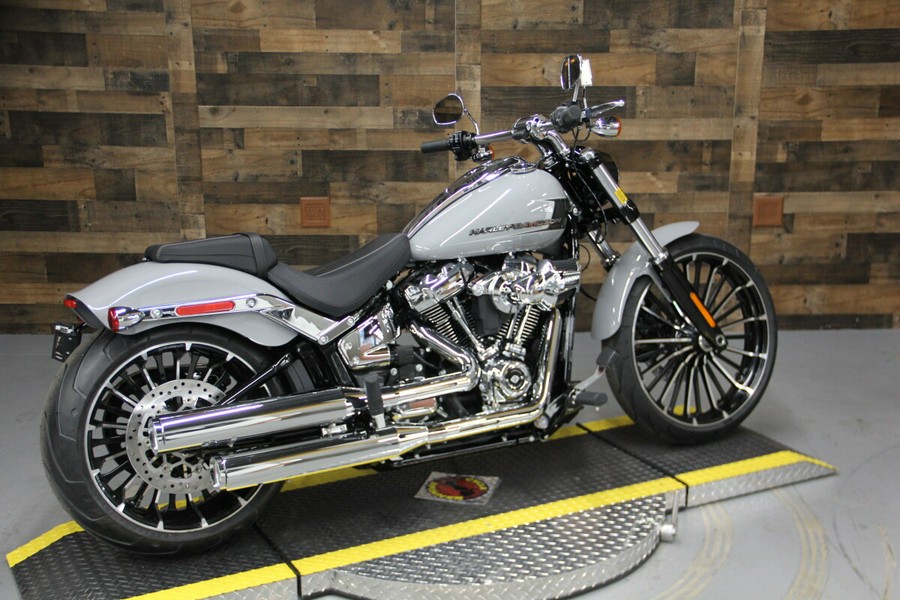 2024 Harley-Davidson Breakout 117 Billiard Gray