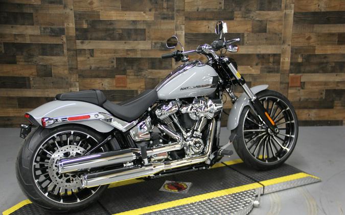 2024 Harley-Davidson Breakout 117 Billiard Gray