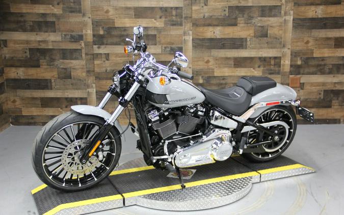 2024 Harley-Davidson Breakout 117 Billiard Gray