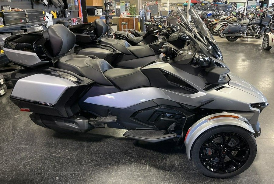 2024 Can-Am® Spyder RT Limited Dark Wheels