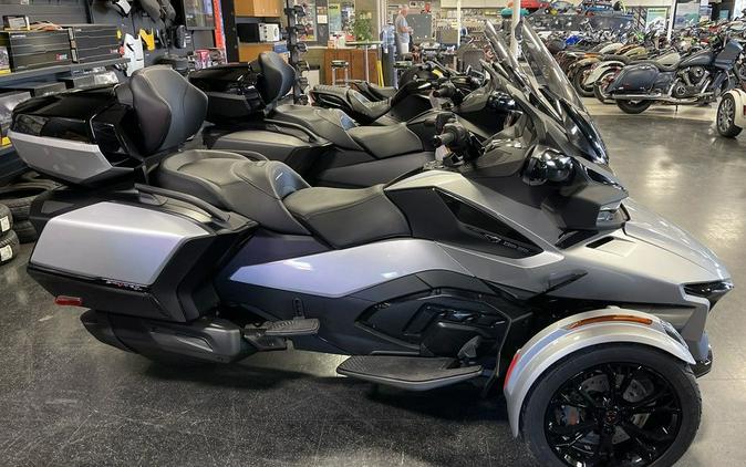 2024 Can-Am® Spyder RT Limited Dark Wheels