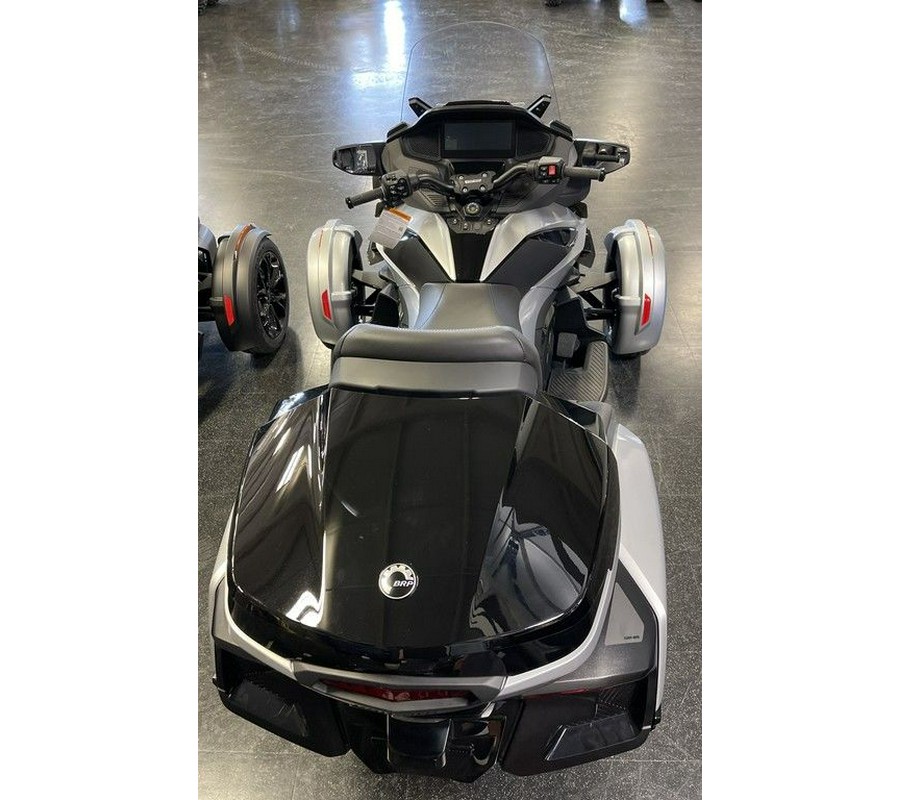 2024 Can-Am® Spyder RT Limited Dark Wheels