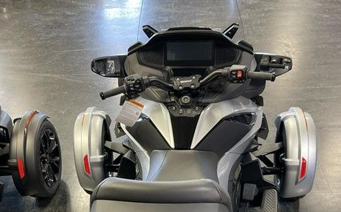 2024 Can-Am® Spyder RT Limited Dark Wheels