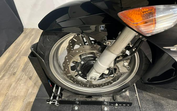 2009 Yamaha Motor Corp., USA FJR 1300A