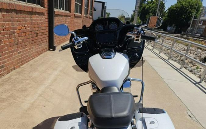 2025 Indian Motorcycle® Challenger 112 Limited with PowerBand Audio Package