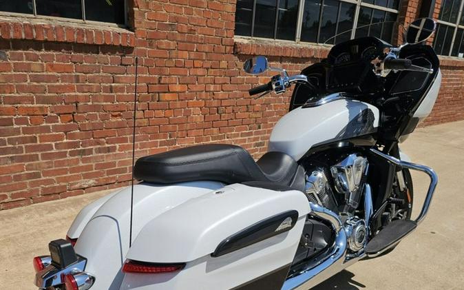 2025 Indian Motorcycle® Challenger 112 Limited with PowerBand Audio Package