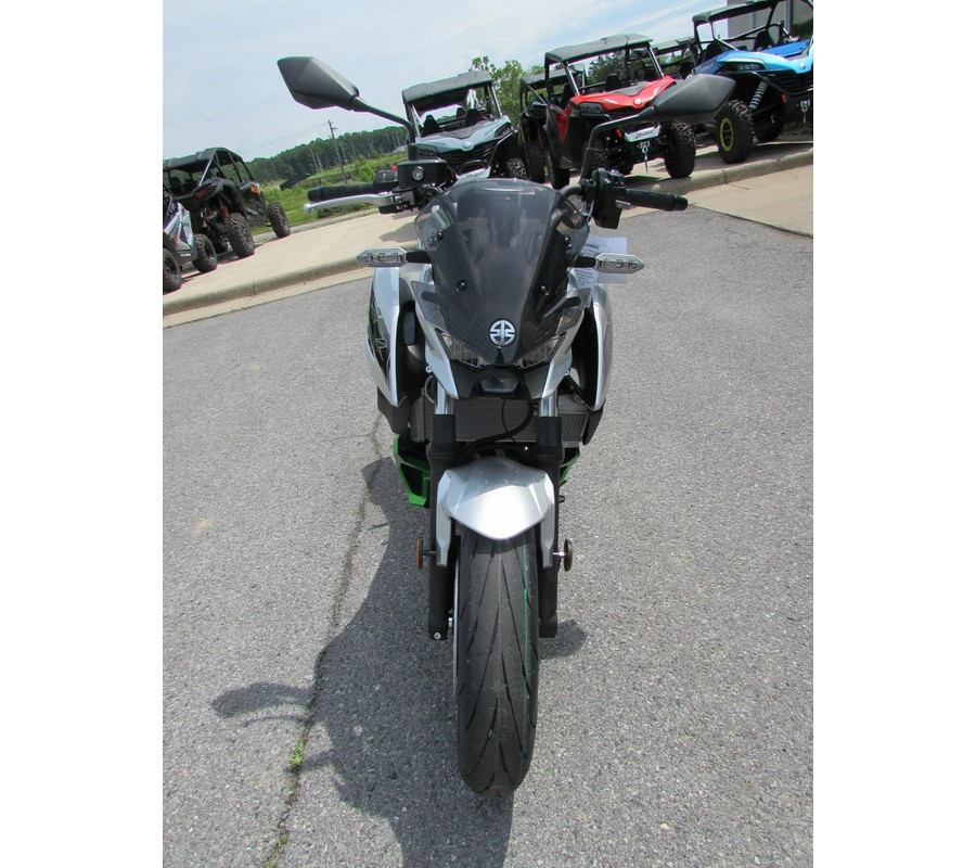 2024 Kawasaki Z7 Hybrid ABS