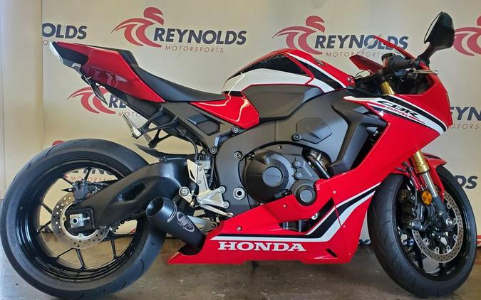 2021 Honda® CBR1000RR ABS