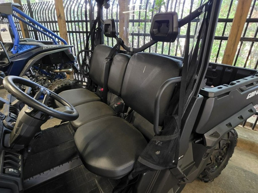 2025 Can-Am Defender DPS HD7