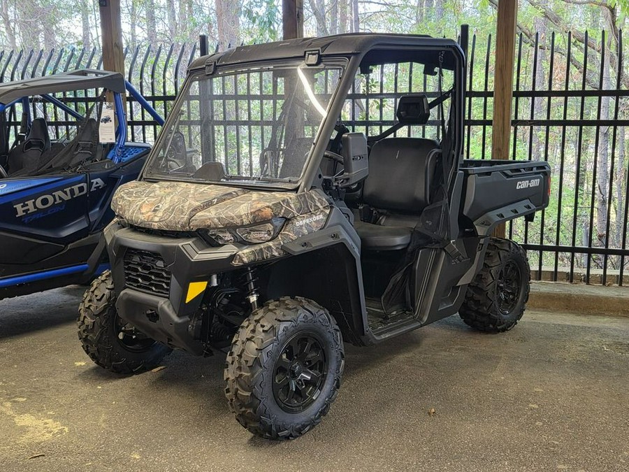 2025 Can-Am Defender DPS HD7