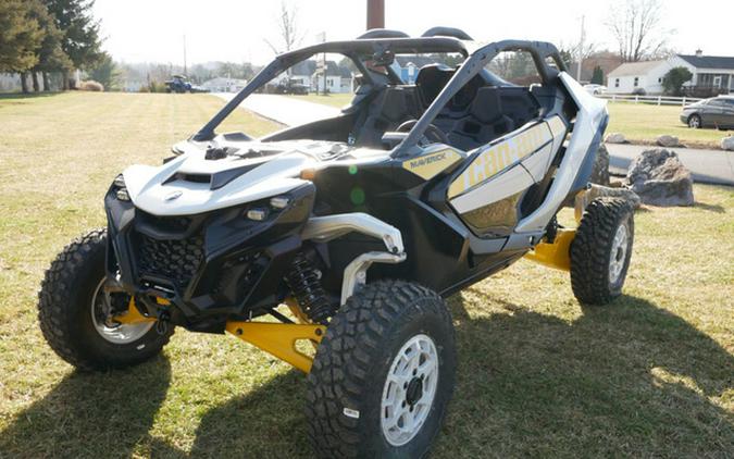 2024 Can-Am Maverick R 999T DCT