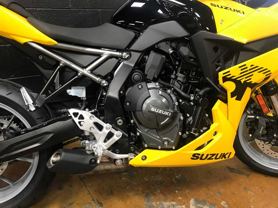 2024 SUZUKI GSX-8R