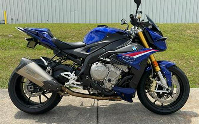 2021 BMW S 1000 R First Look Preview