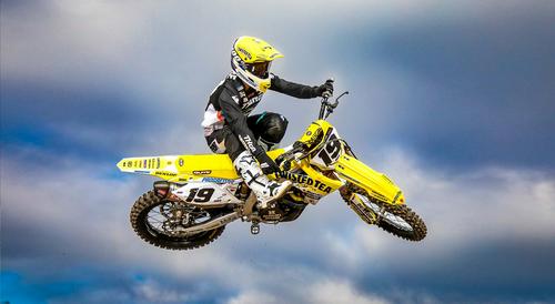 2022 Suzuki RM-Z250 Review [The Playful Motocross Racebike]