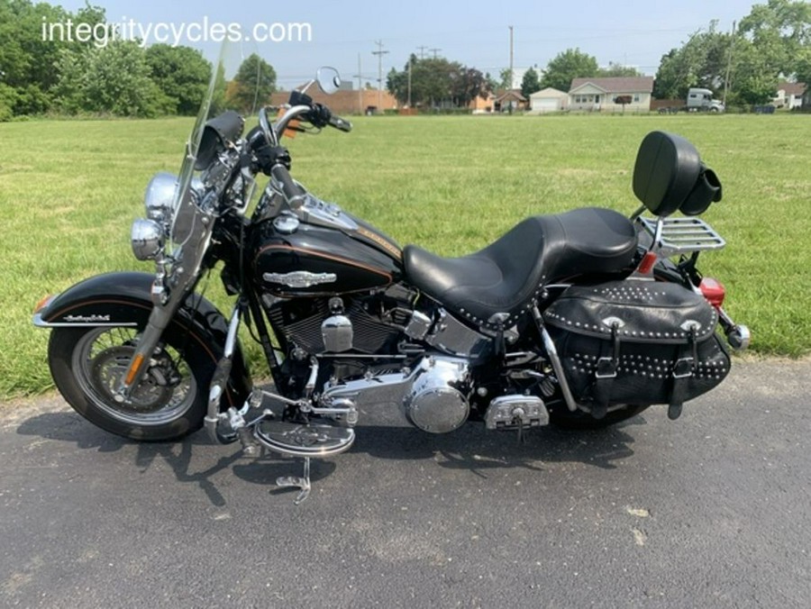 2009 Harley-Davidson® FLSTC - Heritage Softail®