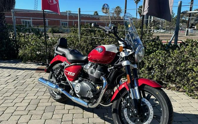 2024 Royal Enfield Super Meteor 650 Celestial Red