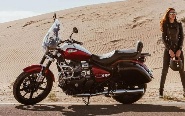 2024 Royal Enfield Super Meteor 650 Celestial Red