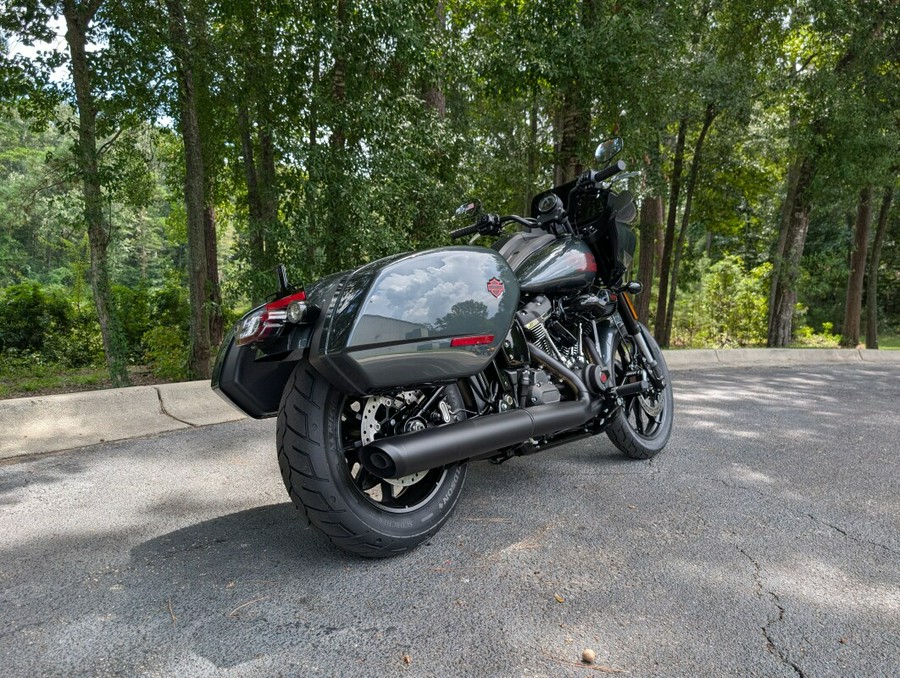 FXLRST 2025 Low Rider™ ST
