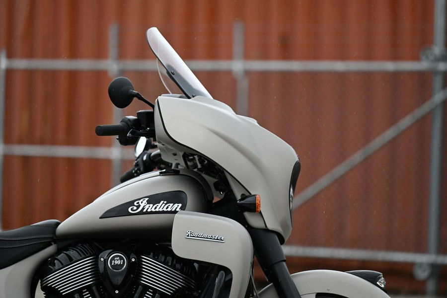 2023 Indian Motorcycle® Roadmaster® Dark Horse® Silver Quartz Smoke