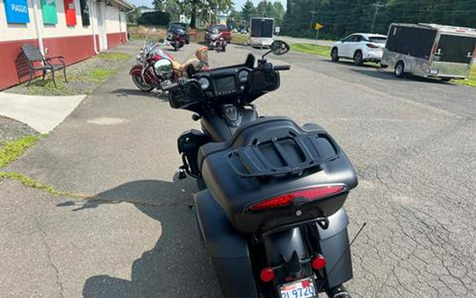 2021 Indian Motorcycle Roadmaster® Dark Horse®