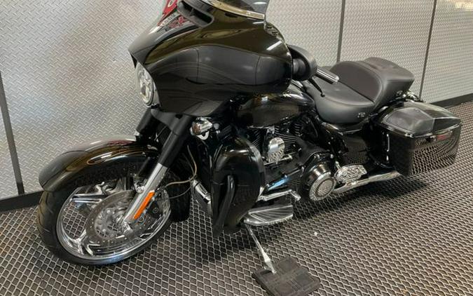 2015 Harley-Davidson Street Glide CVO