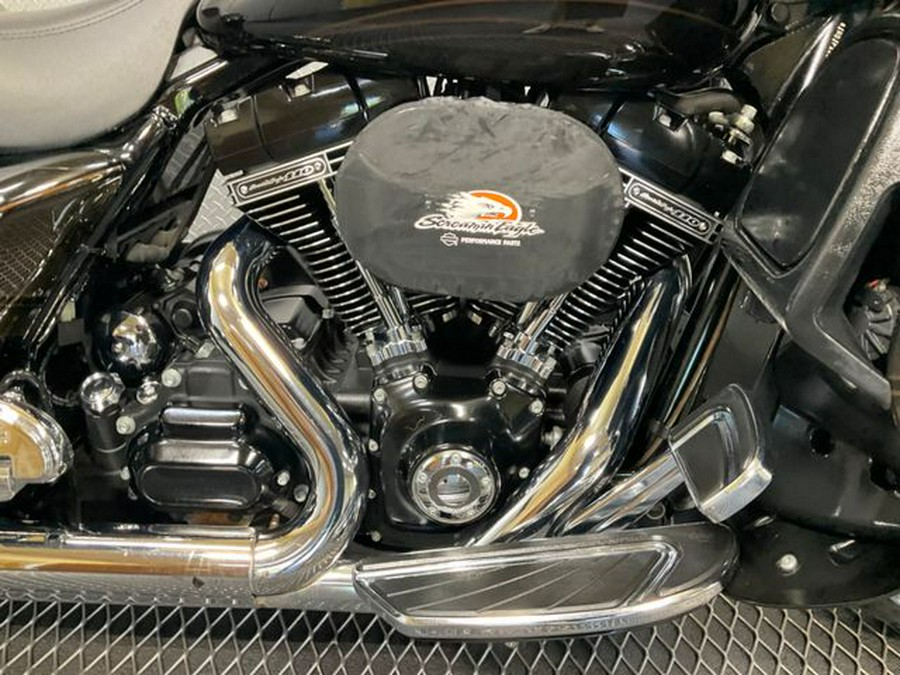 2015 Harley-Davidson Street Glide CVO