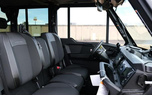2026 Can-Am® Defender MAX Limited HD11