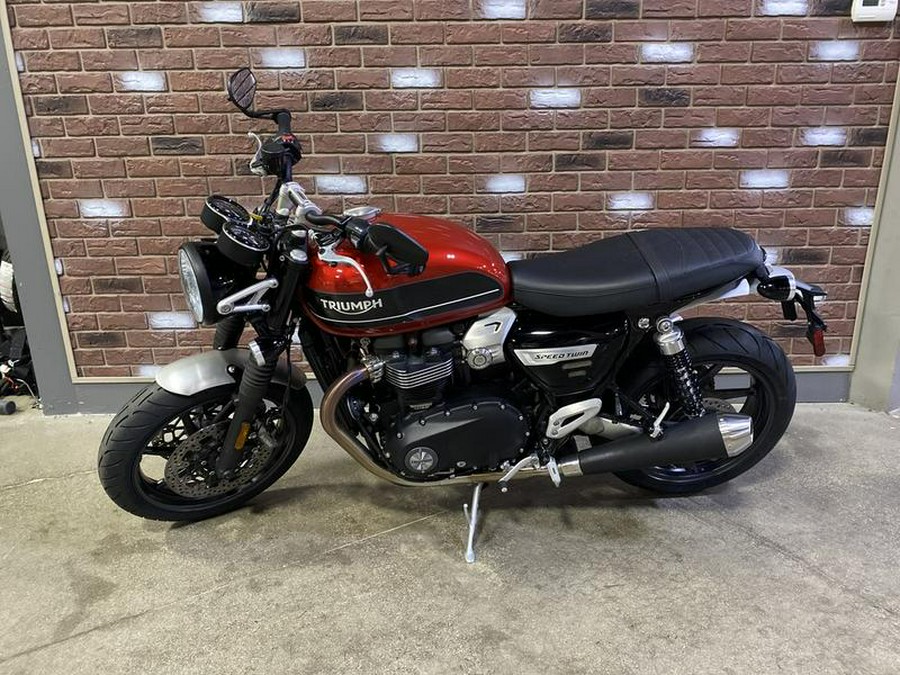 2020 Triumph Speed Twin 1200 Korosi Red/Storm Grey