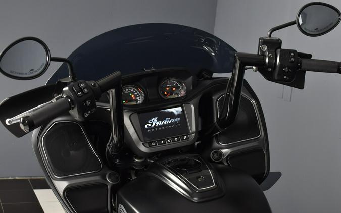 2020 Indian Motorcycle Indian Challenger Dark Horse