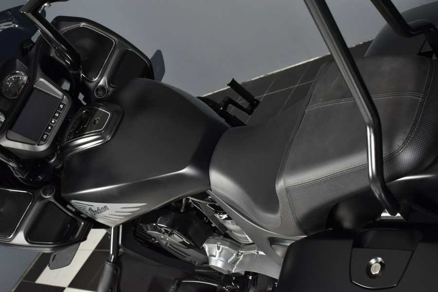 2020 Indian Motorcycle Indian Challenger Dark Horse