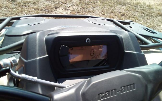 2026 Can-Am Outlander™ Pro XU HD7