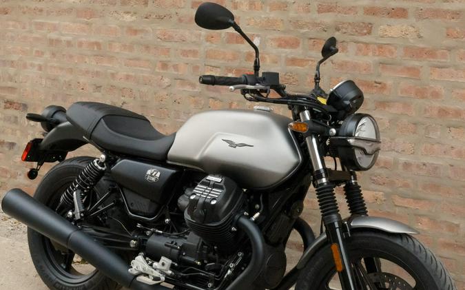 2024 Moto Guzzi V7 Stone Corsa