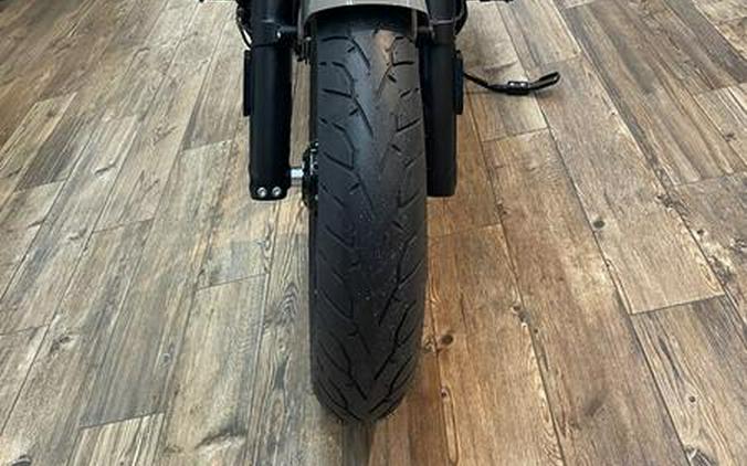 2023 Indian Motorcycle® Chief Dark Horse® Quartz Gray