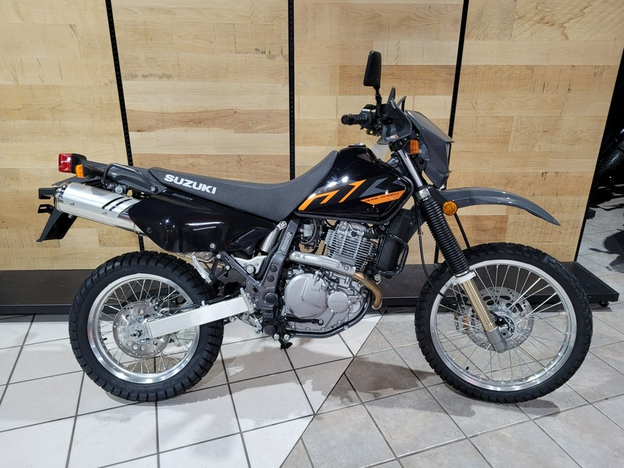 2024 Suzuki DR650SEM4