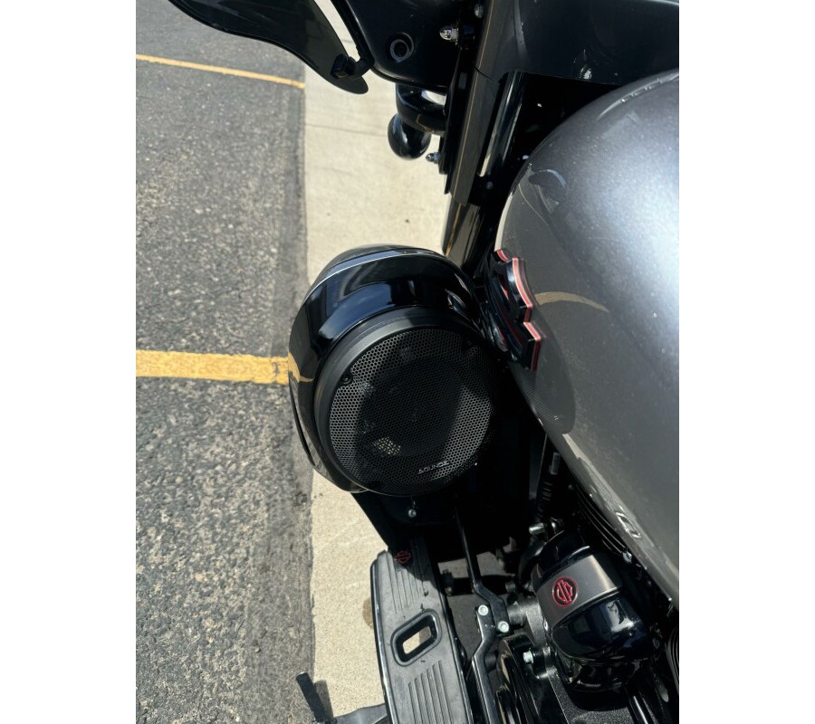 2019 Harley-Davidson CVO Limited Magnetic Gray Fade