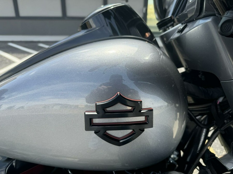 2019 Harley-Davidson CVO Limited Magnetic Gray Fade