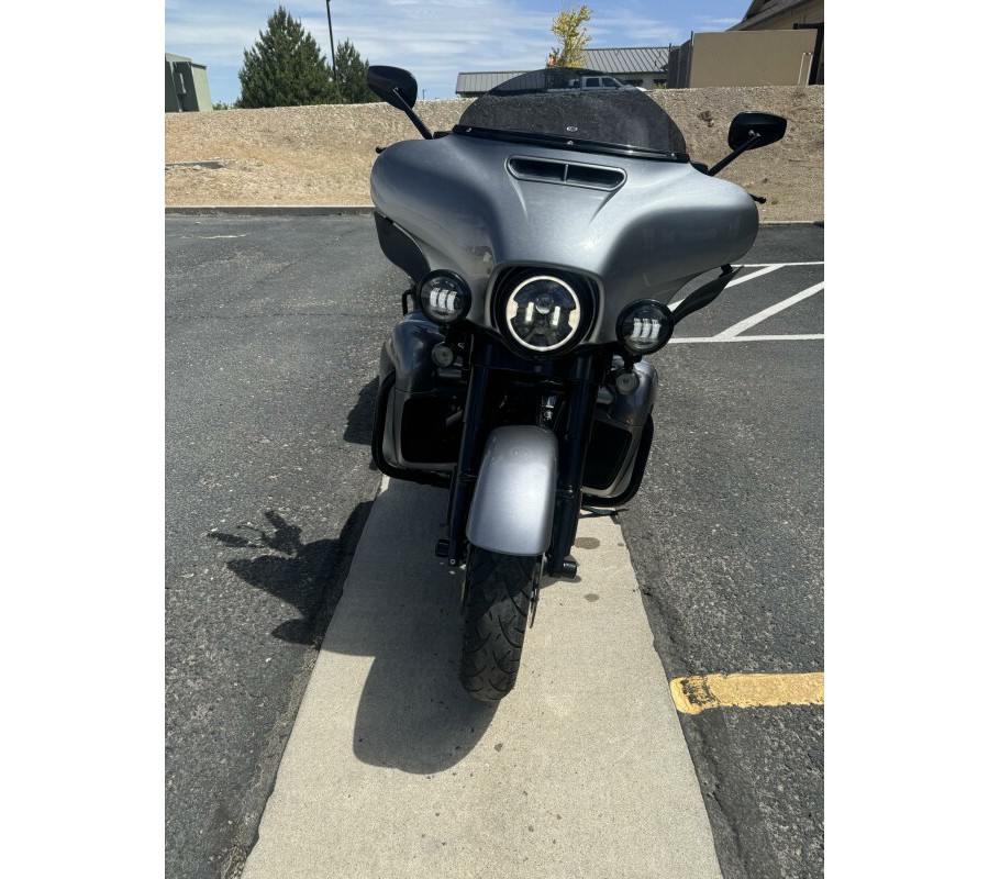 2019 Harley-Davidson CVO Limited Magnetic Gray Fade