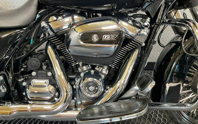 2023 Harley-Davidson Street Glide Base