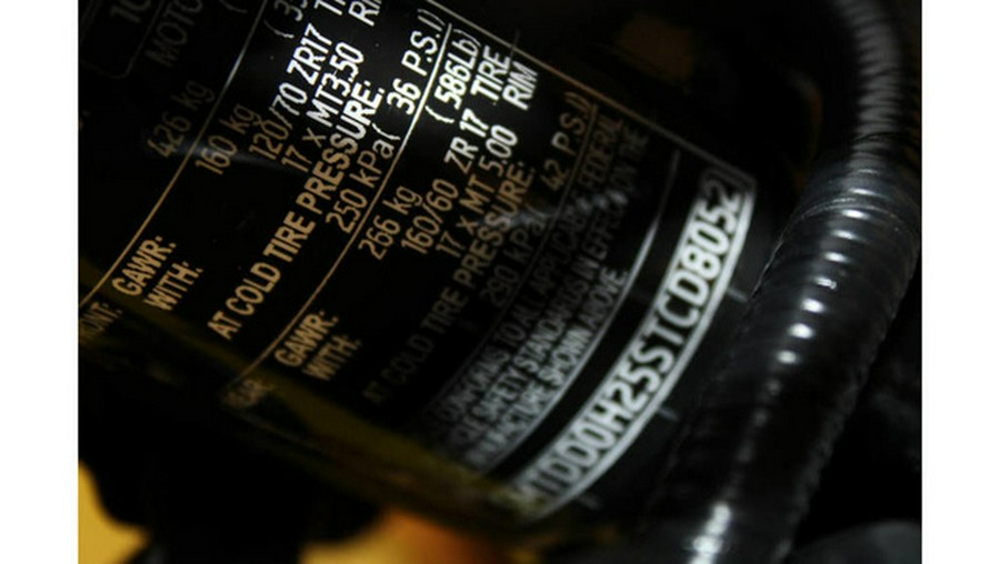 2025 Triumph Speed Twin 1200 RS Baja Orange/Sapphire Black RS