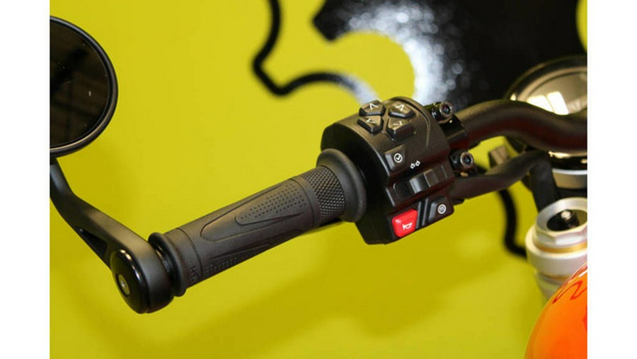 2025 Triumph Speed Twin 1200 RS Baja Orange/Sapphire Black RS