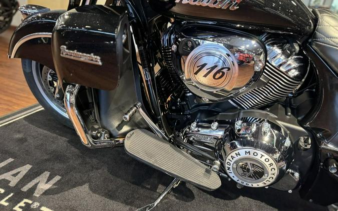 2021 Indian Motorcycle® Roadmaster® Thunder Black Pearl