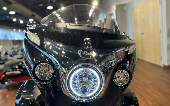 2021 Indian Motorcycle® Roadmaster® Thunder Black Pearl