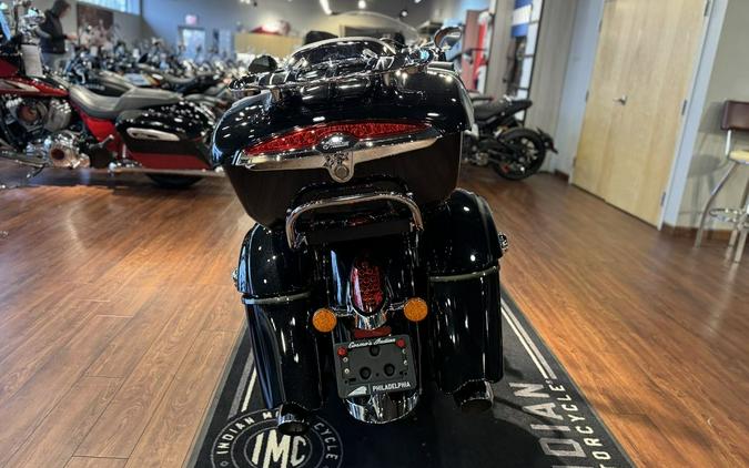 2021 Indian Motorcycle® Roadmaster® Thunder Black Pearl